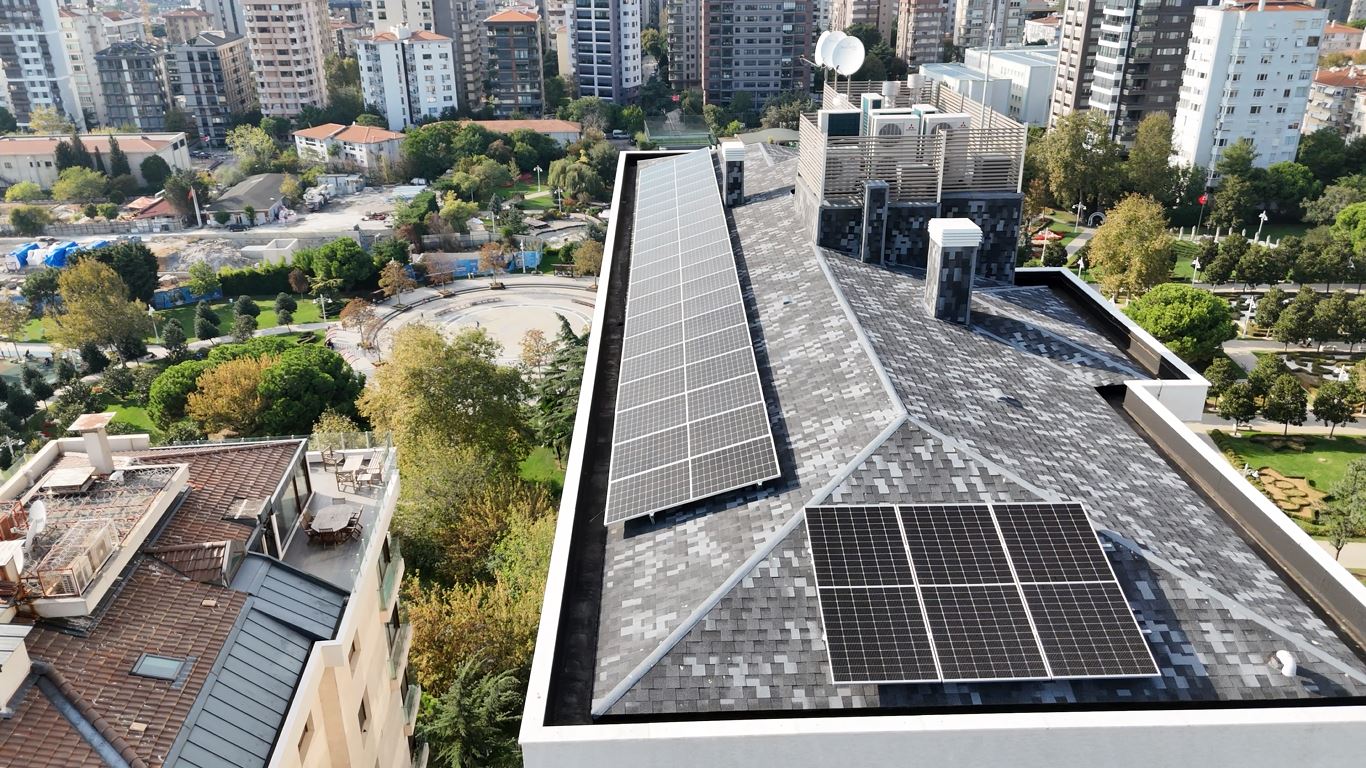 Caddebostan 15 kW çatı güneş enerjisi sistemi kurulumu