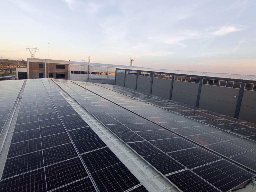Afs Boru fabrikası çatısına kurulan 440 kWp güneş paneli sistemi